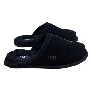 UGG Women’s Scuff Slippers Black Size 8